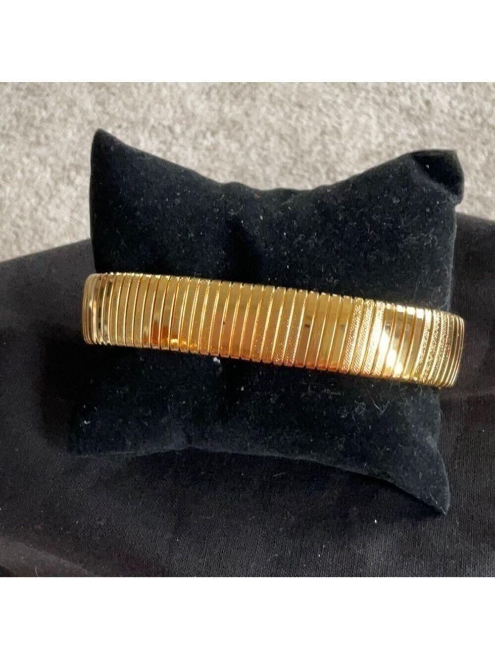 Gold Tone Stretch Bracelet